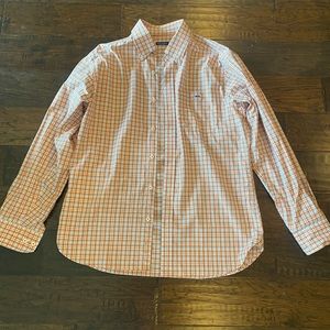 Men’s button down collared shirt
